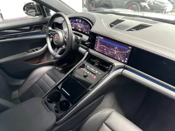 PORSCHE PANAMERA 4 PASM HEAD-UP 360 CAM BOSE MATRIX 19