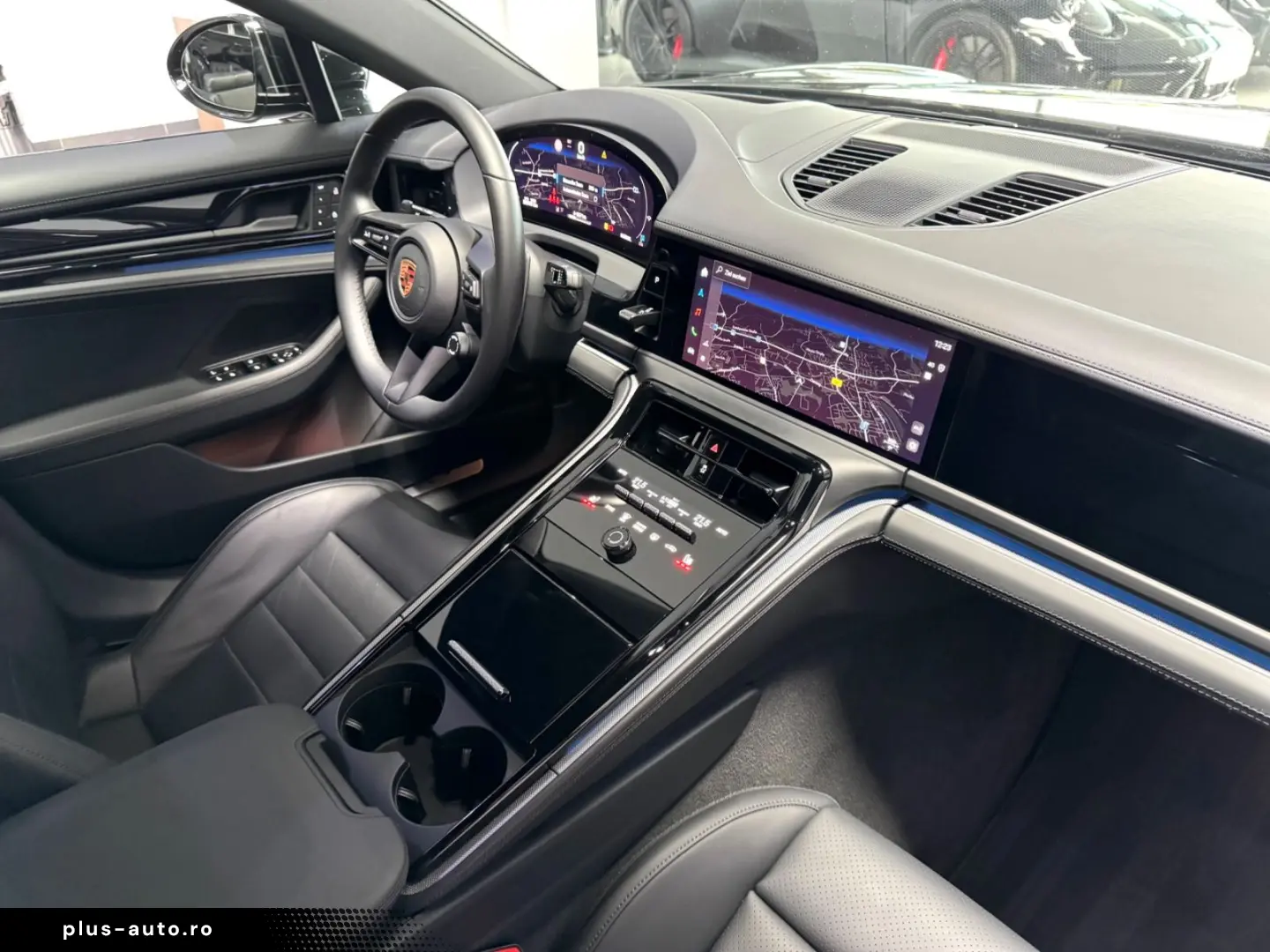 PORSCHE PANAMERA 4 PASM HEAD-UP 360 CAM BOSE MATRIX 19