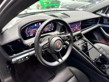 PORSCHE PANAMERA 4 PASM HEAD-UP 360 CAM BOSE MATRIX 19