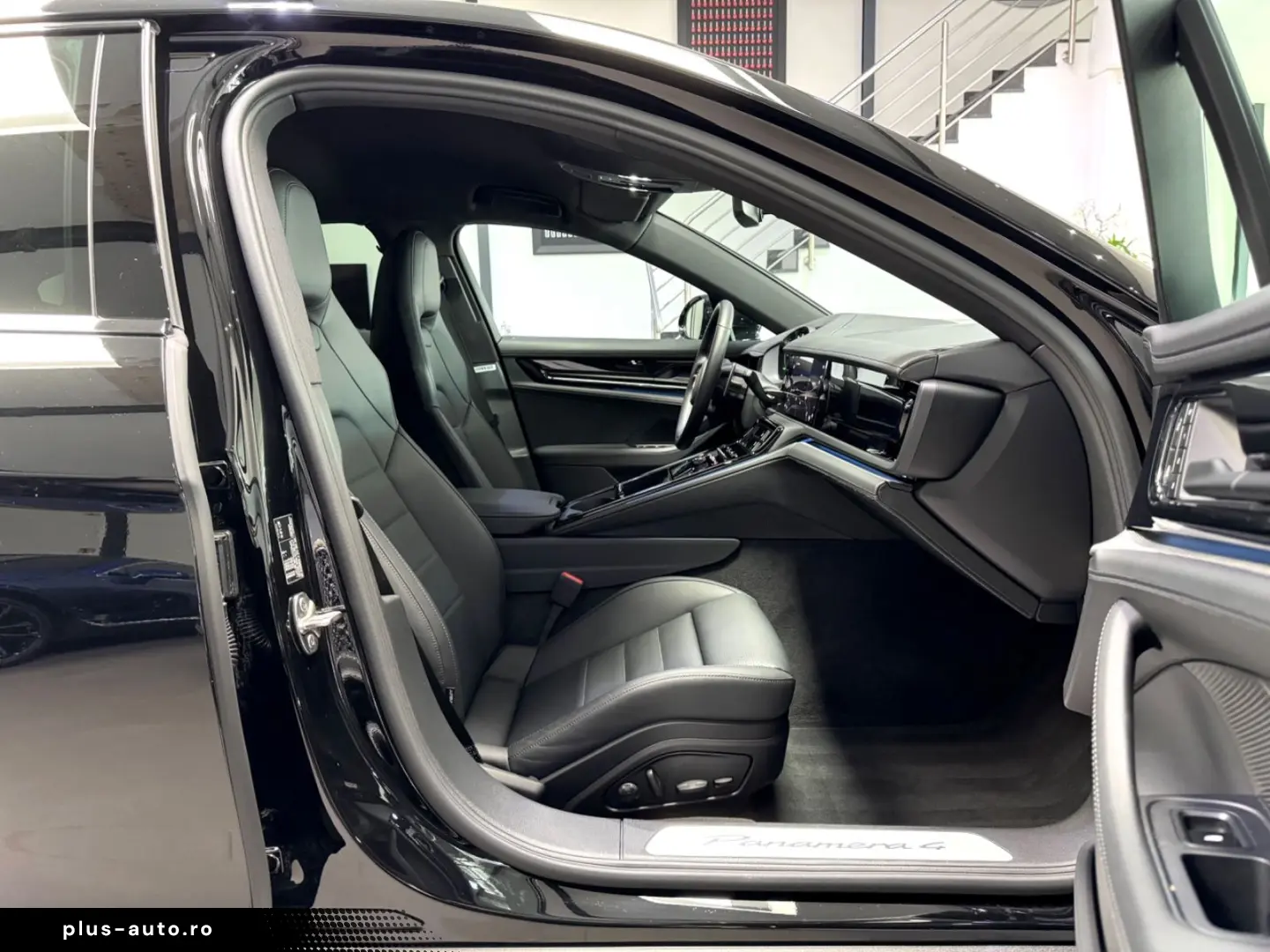 PORSCHE PANAMERA 4 PASM HEAD-UP 360 CAM BOSE MATRIX 19