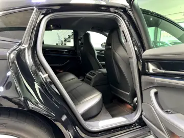 PORSCHE PANAMERA 4 PASM HEAD-UP 360 CAM BOSE MATRIX 19