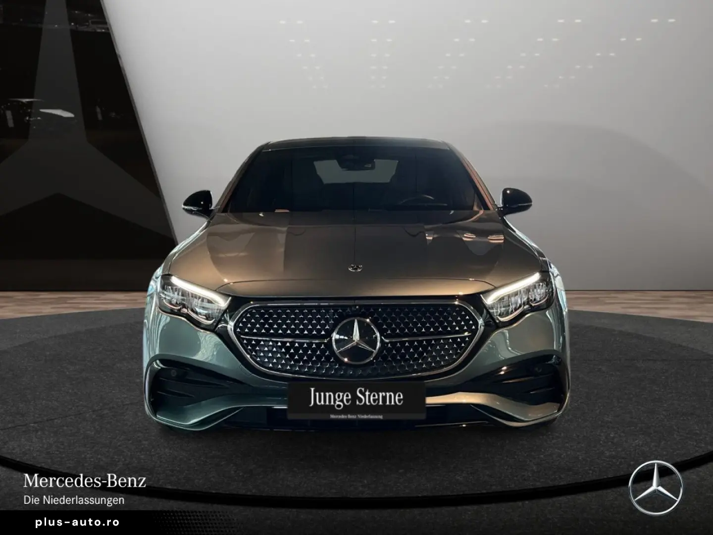 MERCEDES-BENZ E 200 AMG Advanced AHK NIGHT 20  DISTRONIC KEY