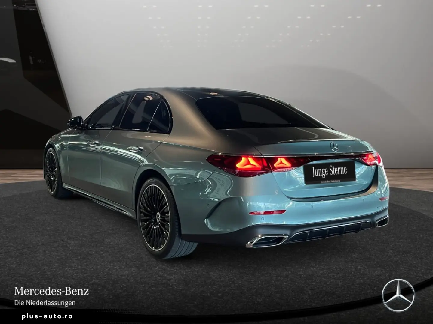 MERCEDES-BENZ E 200 AMG Advanced AHK NIGHT 20  DISTRONIC KEY