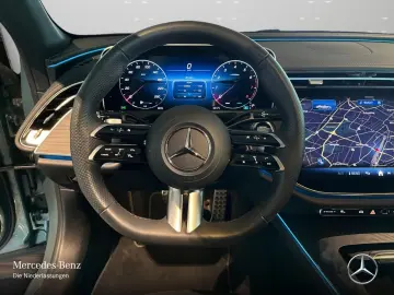MERCEDES-BENZ E 200 AMG Advanced AHK NIGHT 20  DISTRONIC KEY