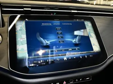 MERCEDES-BENZ E 300 e AMG Sport Premium Distr. LED N&hellip;