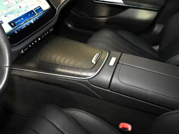 MERCEDES-BENZ E 300 e AMG Sport Premium Distr. LED N&hellip;