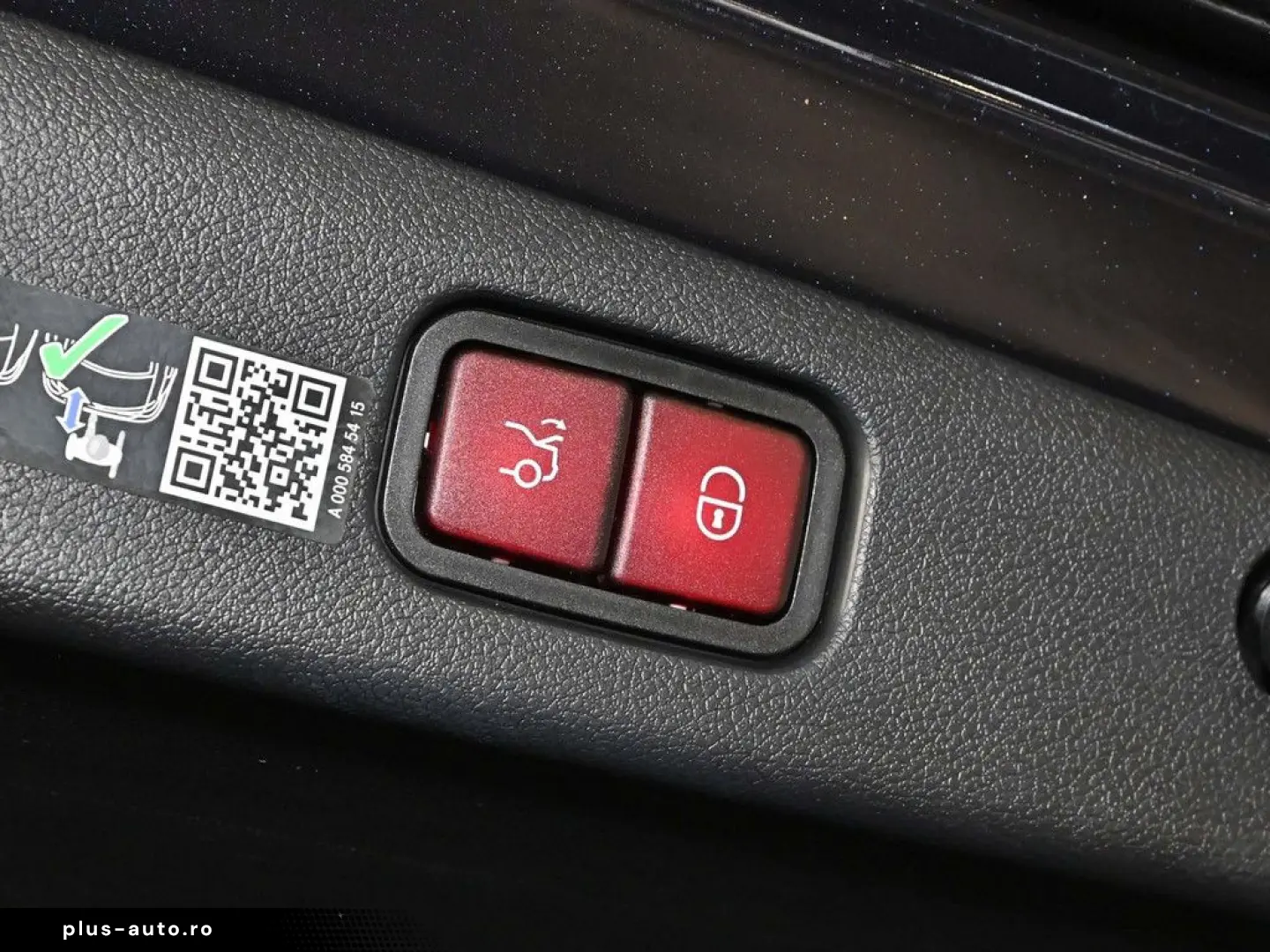 MERCEDES-BENZ E 300 e AMG Sport Premium Distr. LED N&hellip;