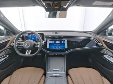 MERCEDES-BENZ E 220 d AMG-ADV SUPERSCREEN STANDHEIZ &hellip;