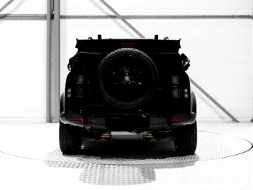 Land Rover Defender 90 Valiance Convertible 5.0 V8 HERITAGE