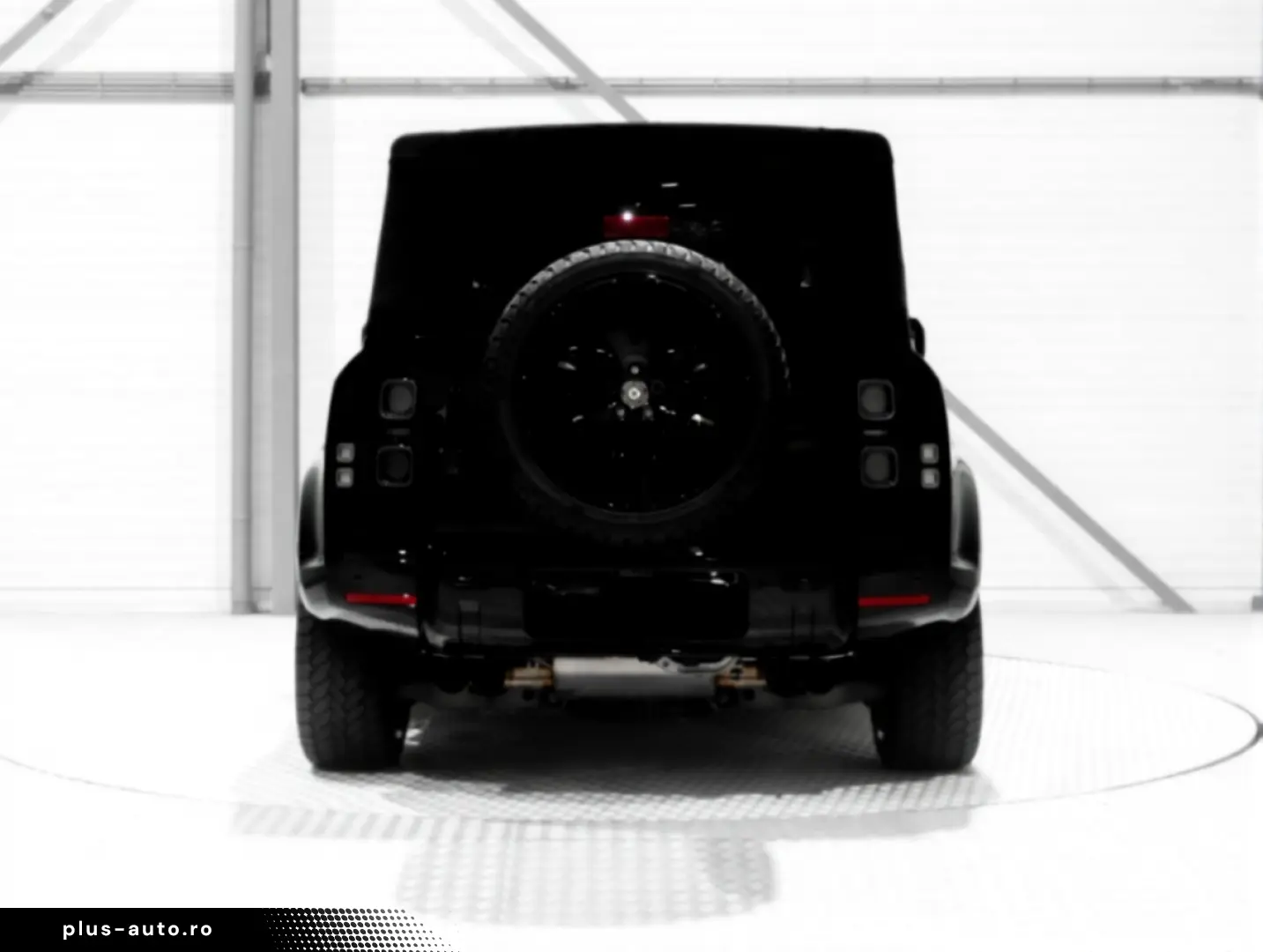 Land Rover Defender 90 Valiance Convertible 5.0 V8 HERITAGE