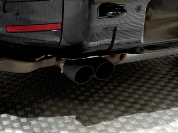 Land Rover Defender 90 Valiance Convertible 5.0 V8 HERITAGE