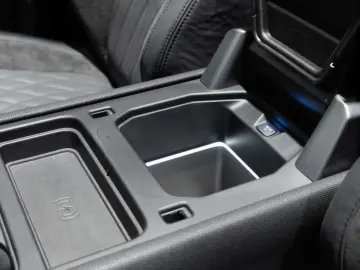 Land Rover Defender 90 Valiance Convertible 5.0 V8 HERITAGE