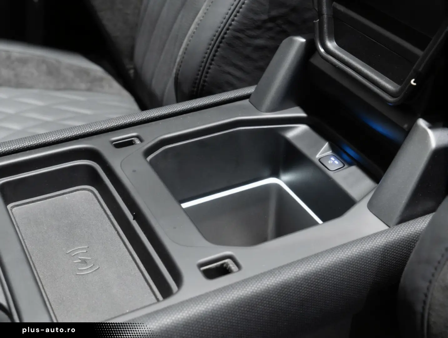 Land Rover Defender 90 Valiance Convertible 5.0 V8 HERITAGE