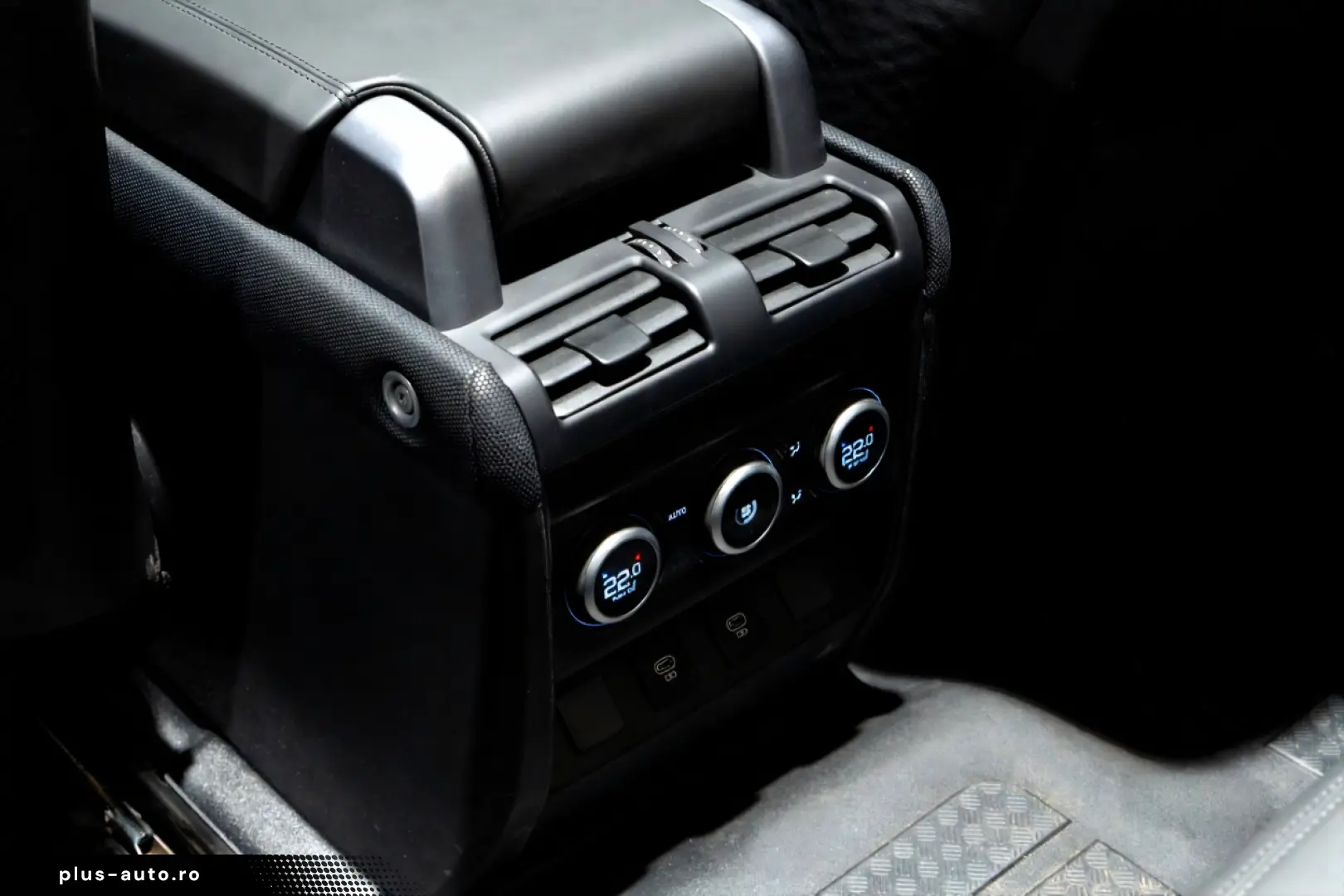 Land Rover Defender 90 Valiance Convertible 5.0 V8 HERITAGE