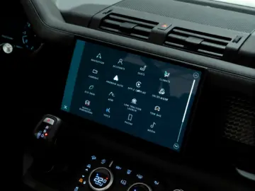 Land Rover Defender 90 Valiance Convertible 5.0 V8 HERITAGE