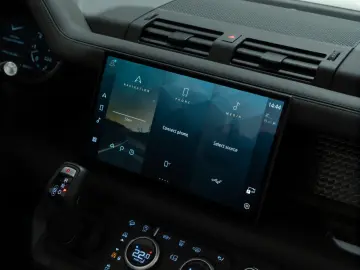 Land Rover Defender 90 Valiance Convertible 5.0 V8 HERITAGE