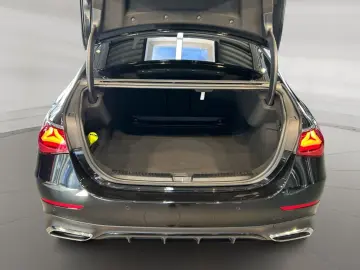 MERCEDES-BENZ E 200 AMG AMG MBUX Superscreen Burm Night Wide