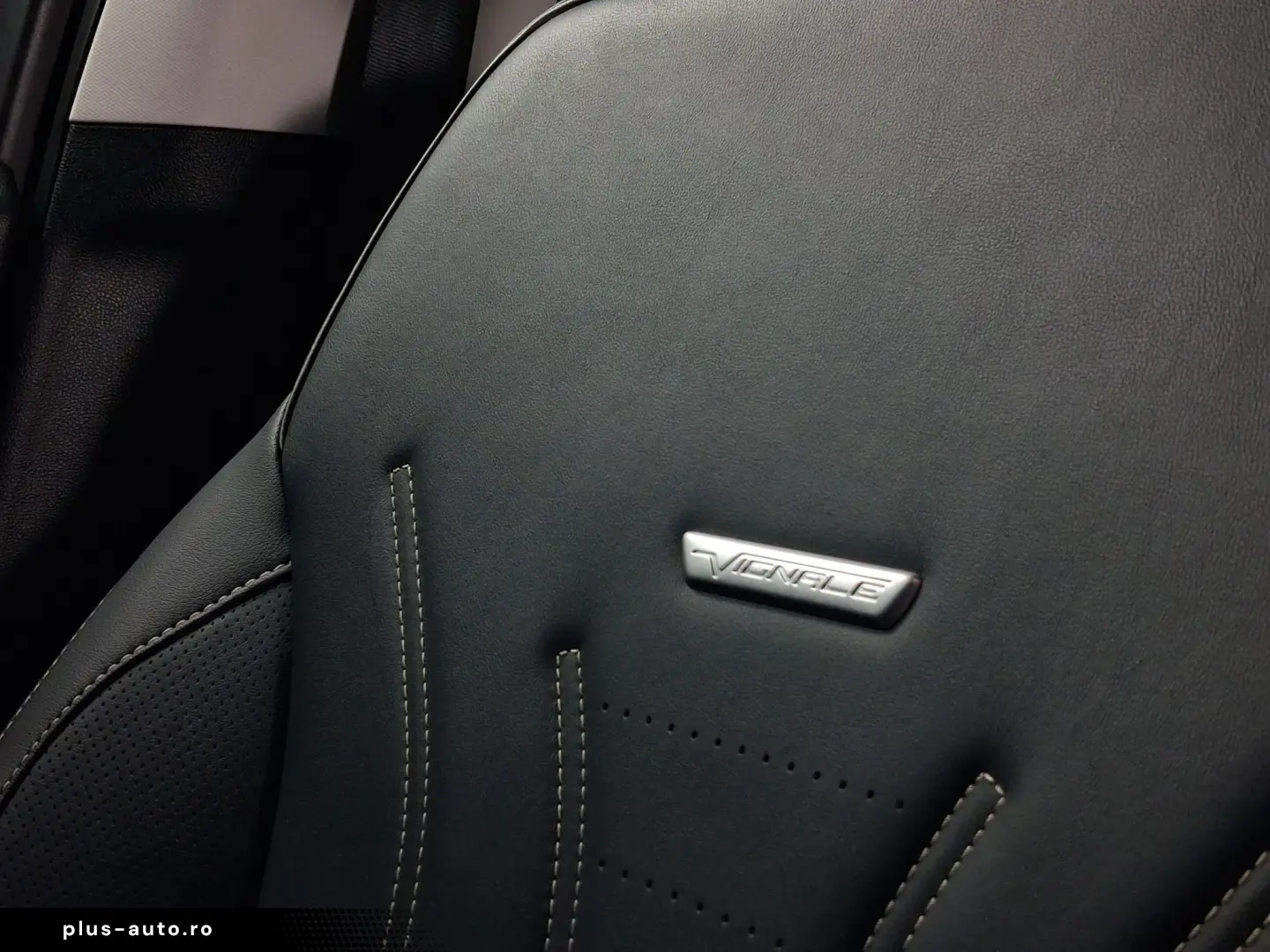 FORD KUGA VIGNALE A8 AWD 2.0ECOBULE 190CP 2021