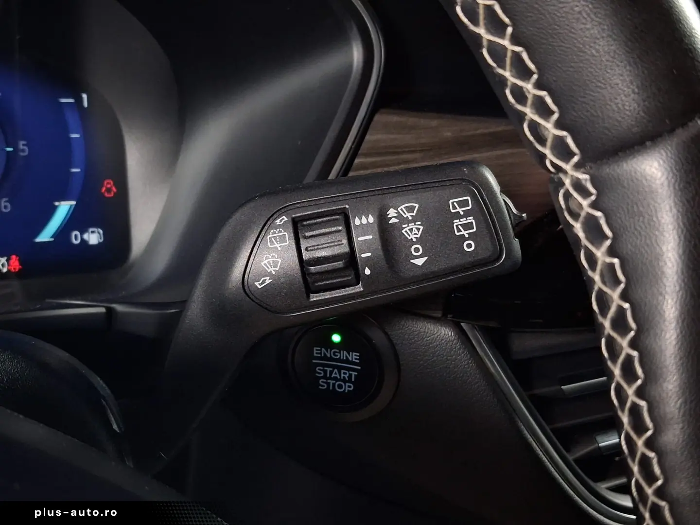 FORD KUGA VIGNALE A8 AWD 2.0ECOBULE 190CP 2021