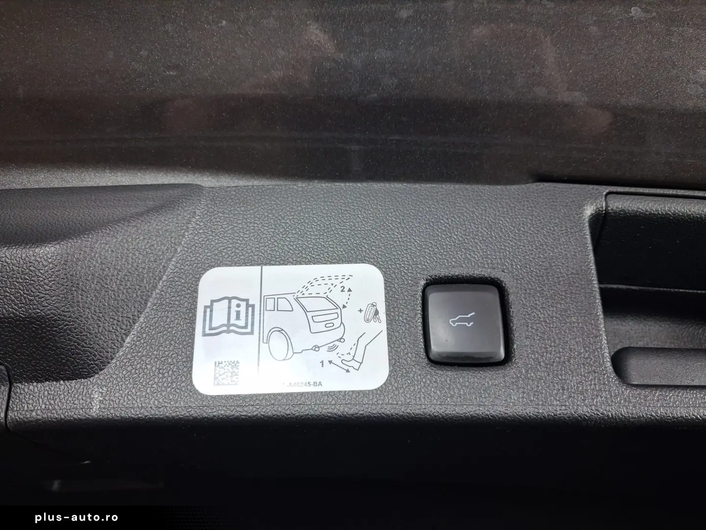 FORD KUGA VIGNALE A8 AWD 2.0ECOBULE 190CP 2021