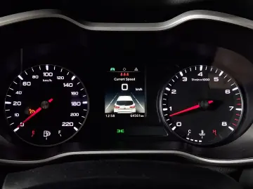 MG ZS ICE 1.5i 106CP 2023