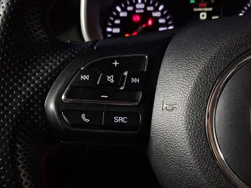 MG ZS ICE 1.5i 106CP 2023