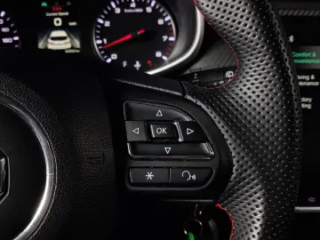 MG ZS ICE 1.5i 106CP 2023