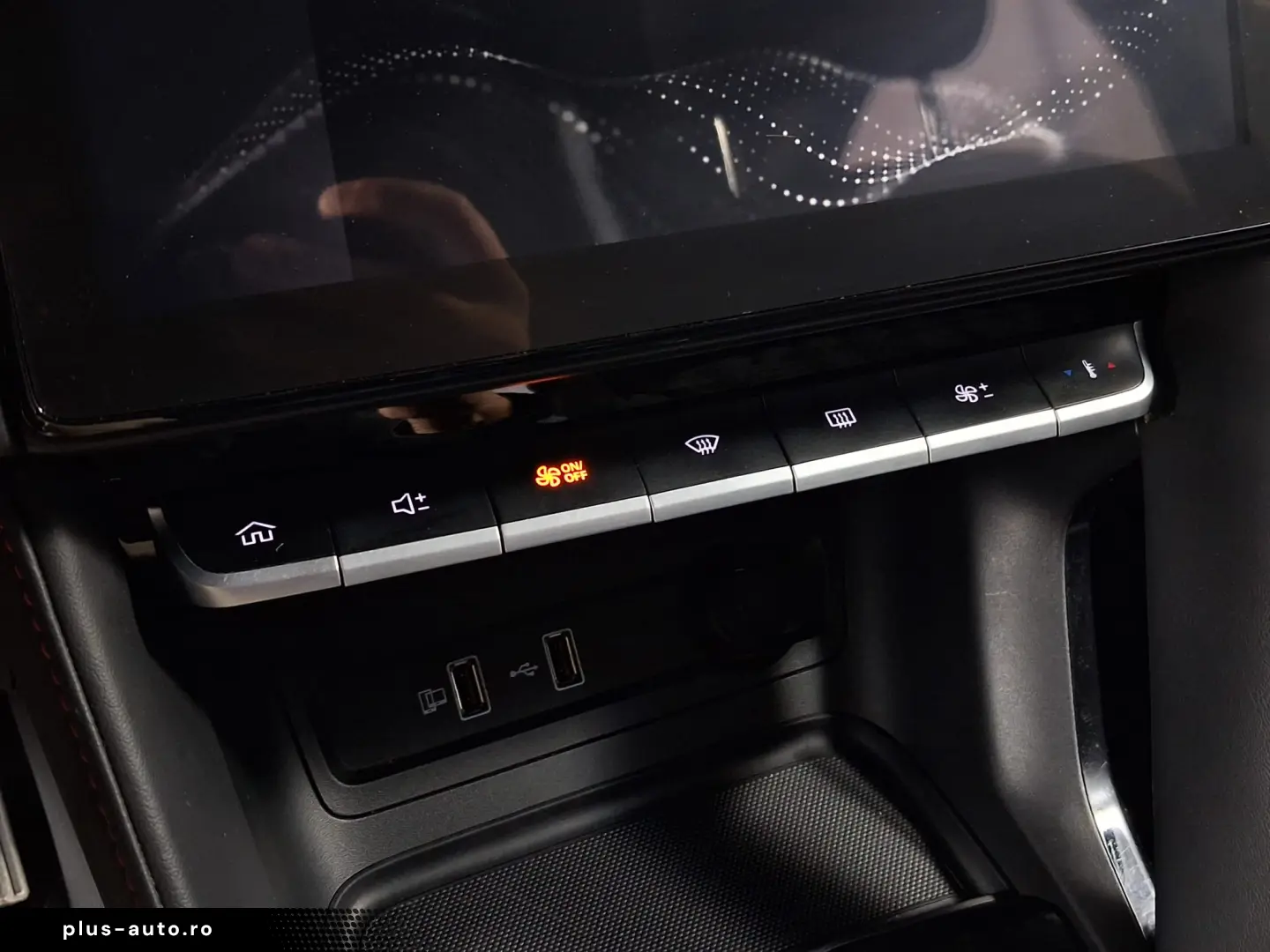 MG ZS ICE 1.5i 106CP 2023