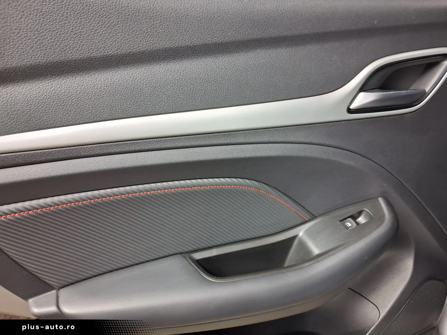 MG ZS ICE 1.5i 106CP 2023