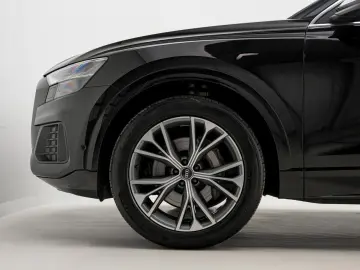 AUDI Q8 50 TDI TIP-T QUA 360 MATRIX ACC LANE VALCONA