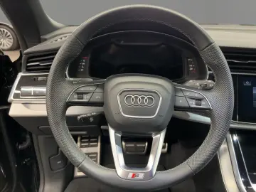 AUDI Q8 50 TDI qu. tiptr. MATRIX RFK NAVI VIRTUAL