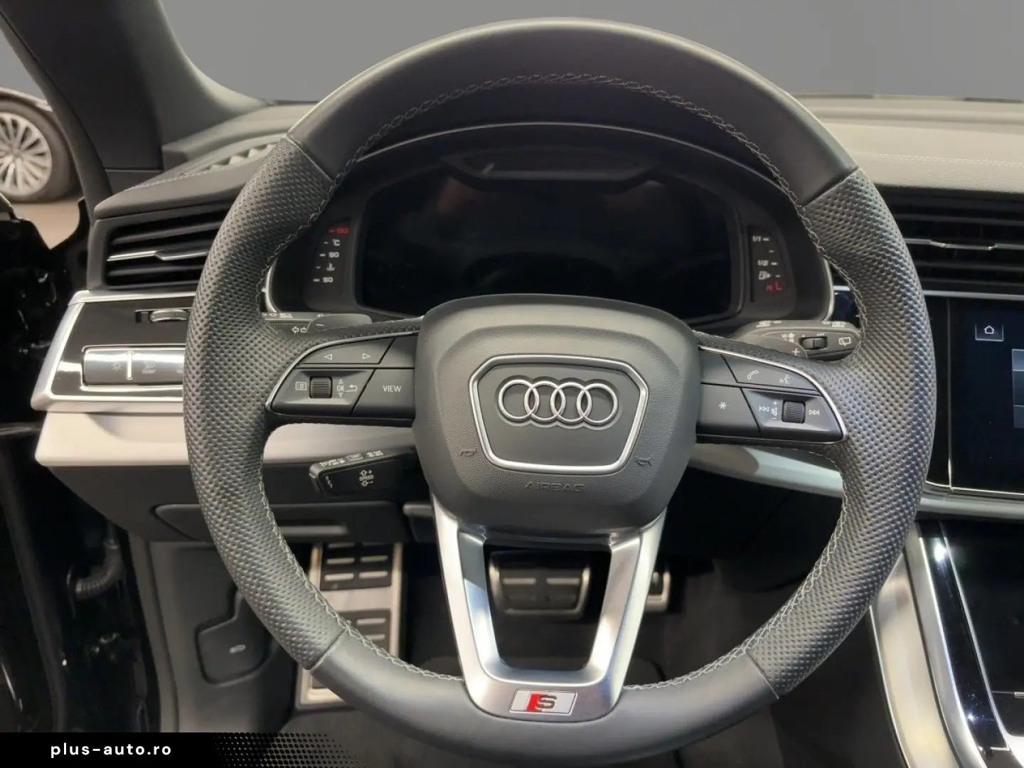 AUDI Q8 50 TDI qu. tiptr. MATRIX RFK NAVI VIRTUAL