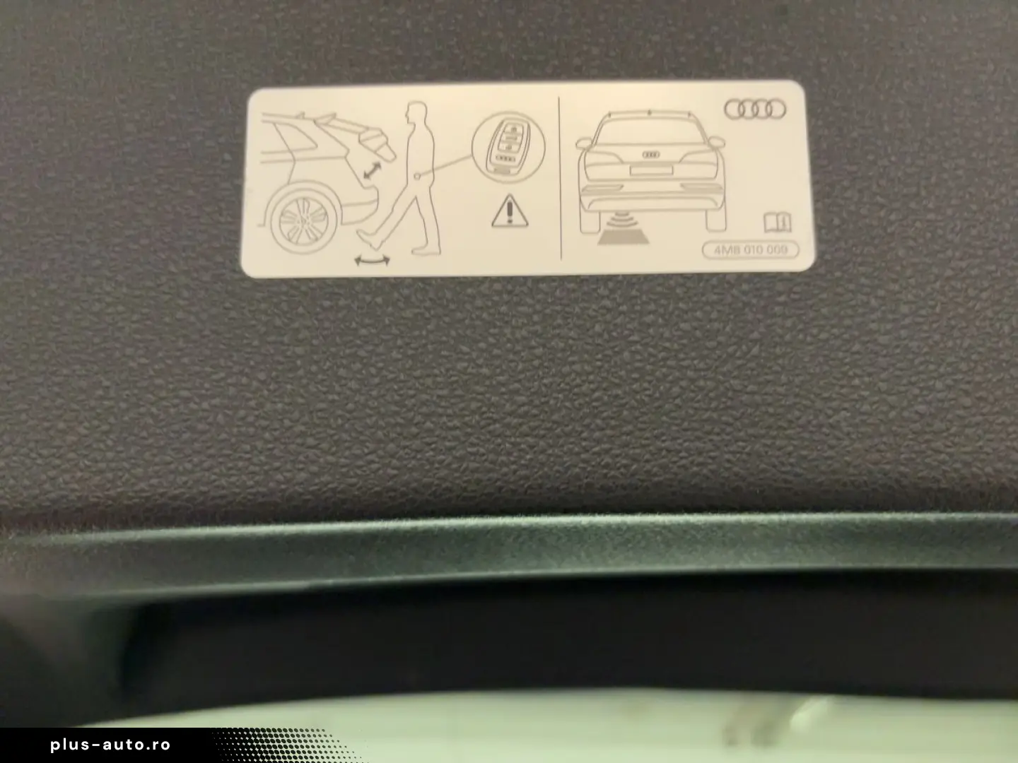 AUDI Q8 50 TDI qu. tiptr. MATRIX RFK NAVI VIRTUAL