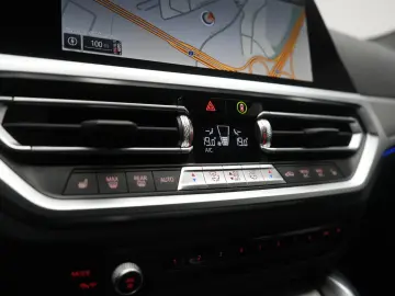 BMW 430 d xDrive Coupe M Sport Navi Temp Kamera Virt