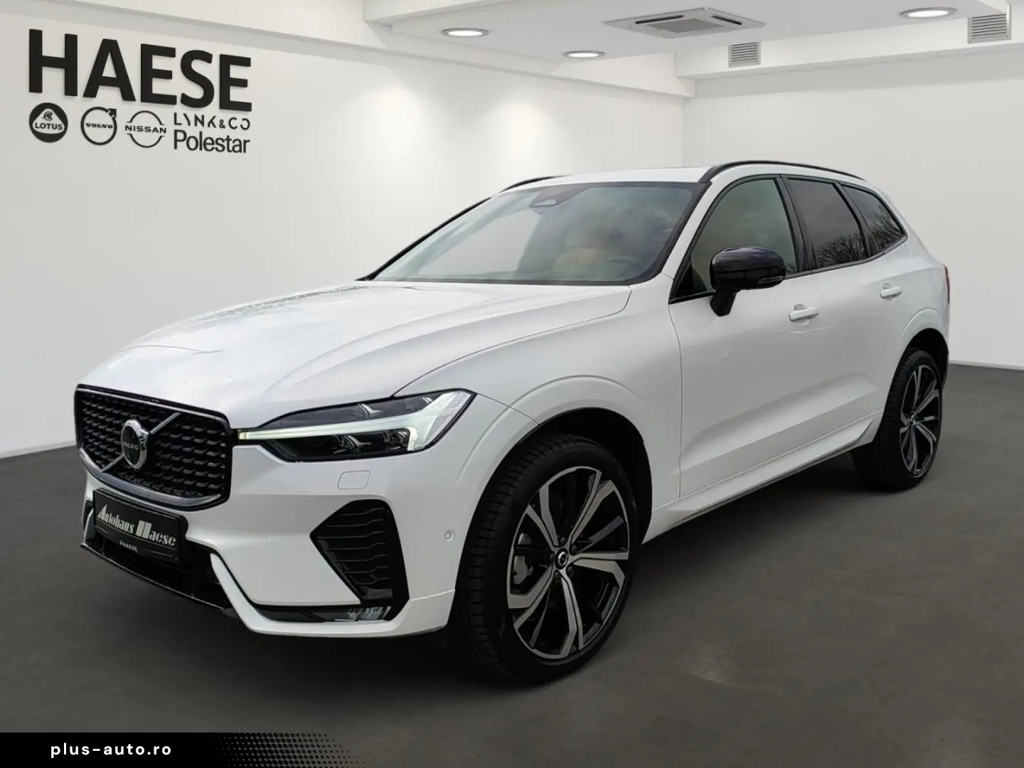VOLVO XC60 B5 Ultra Dark AWD Luftfederung Bowers&Wilki