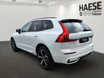 VOLVO XC60 B5 Ultra Dark AWD Luftfederung Bowers&Wilki