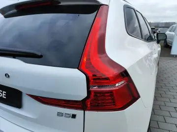 VOLVO XC60 B5 Ultra Dark AWD Luftfederung Bowers&Wilki