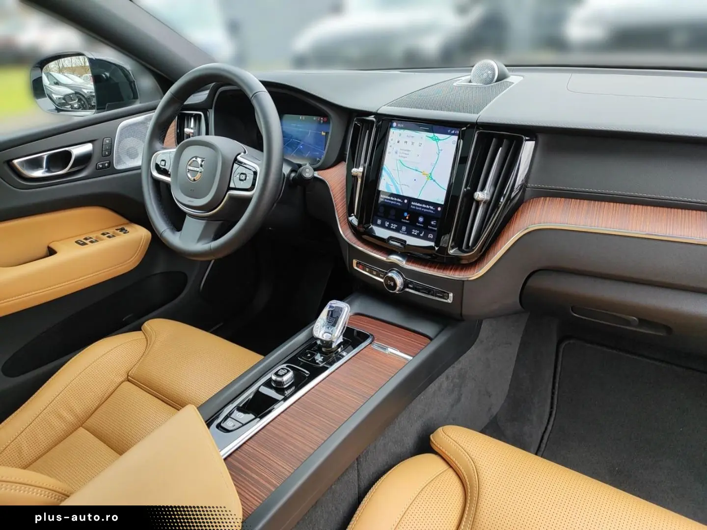 VOLVO XC60 B5 Ultra Dark AWD Luftfederung Bowers&Wilki