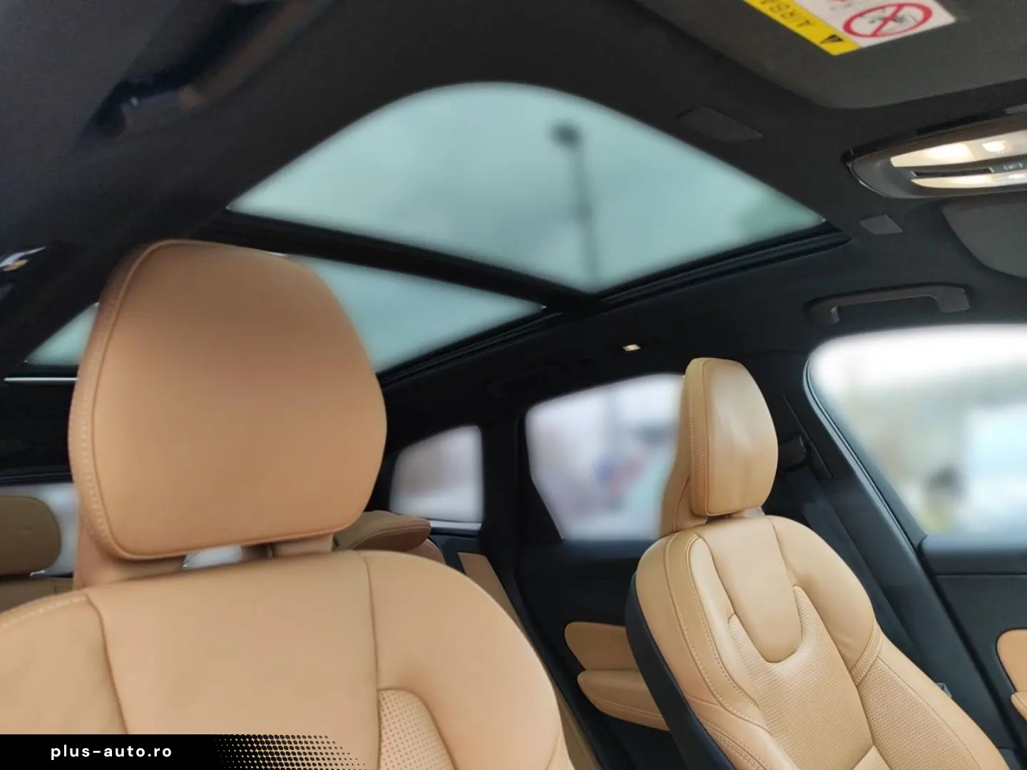 VOLVO XC60 B5 Ultra Dark AWD Luftfederung Bowers&Wilki