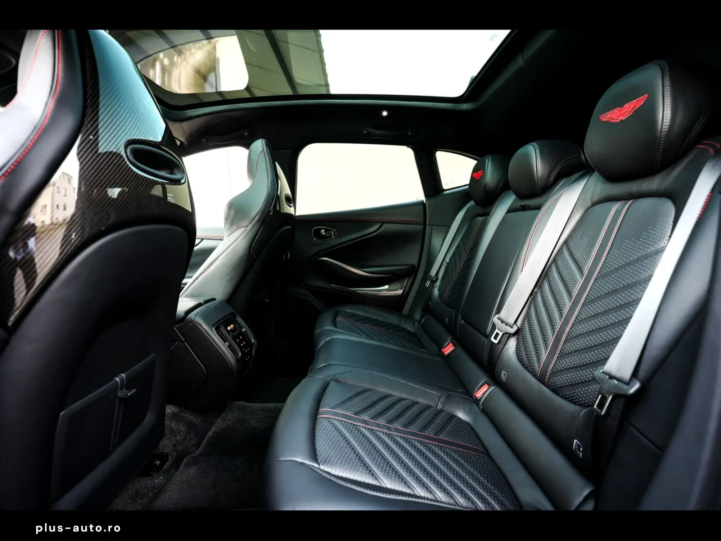 ASTON MARTIN DBX 707 JET BLACK WARRANTY 12 27 CARBON 360 ACC