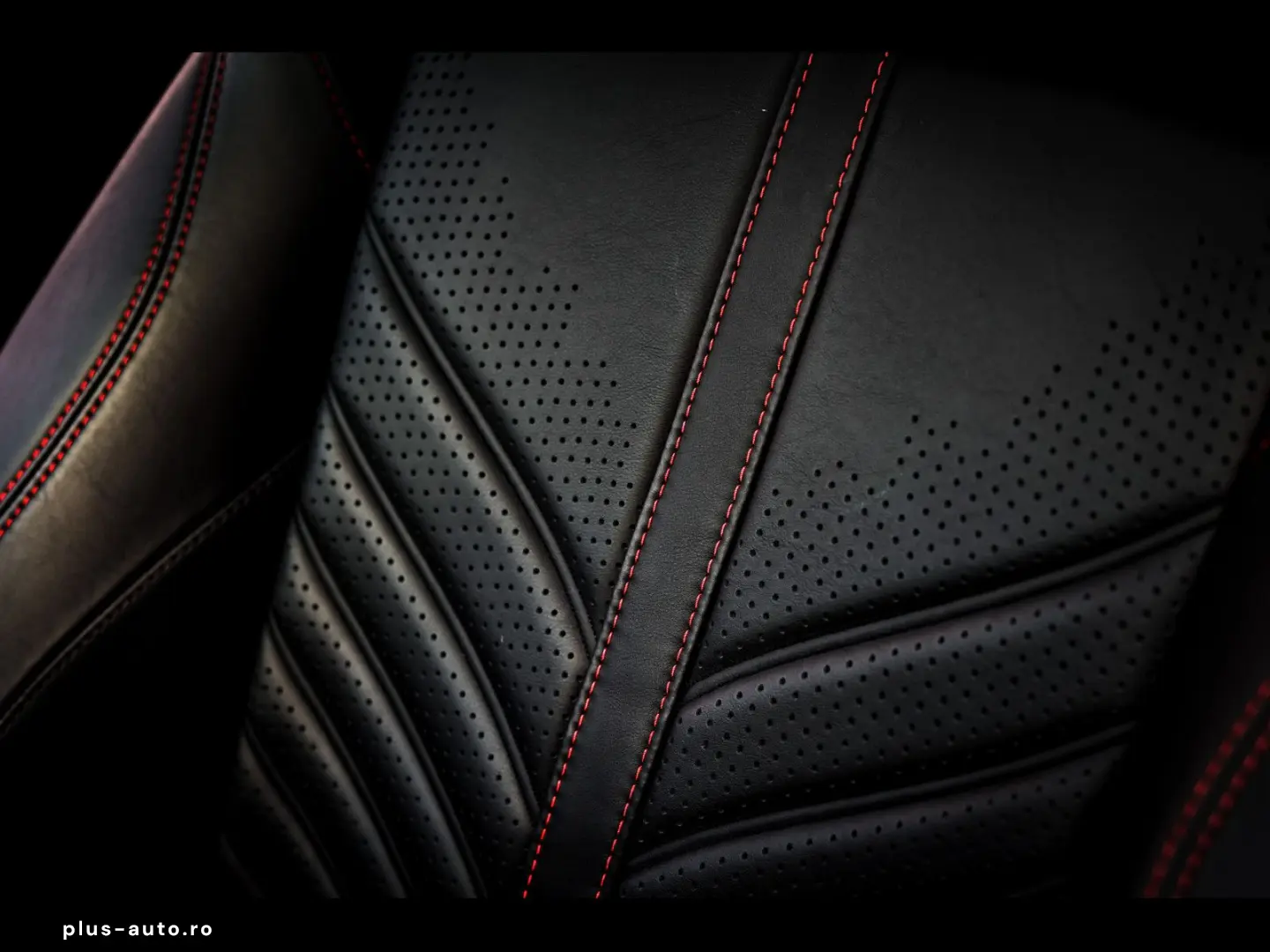 ASTON MARTIN DBX 707 JET BLACK WARRANTY 12 27 CARBON 360 ACC