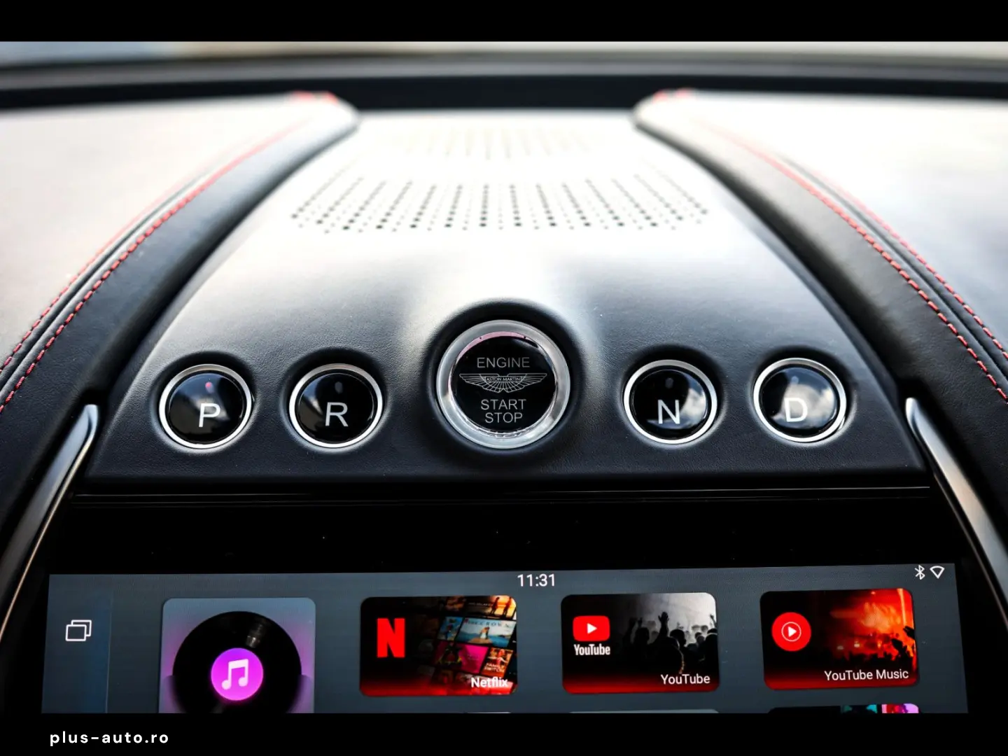 ASTON MARTIN DBX 707 JET BLACK WARRANTY 12 27 CARBON 360 ACC