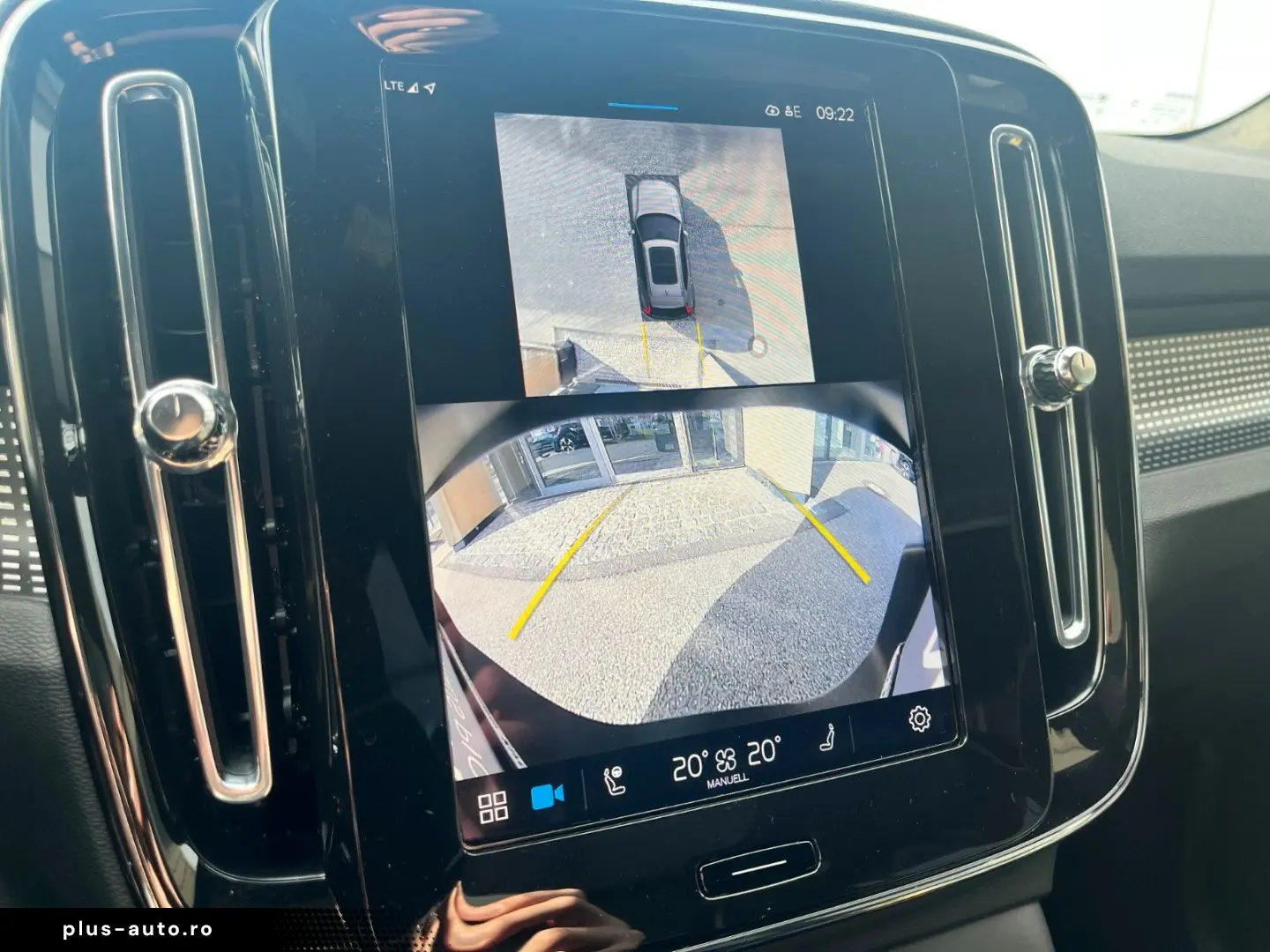 VOLVO XC 40 B3 Ultra Black Edition