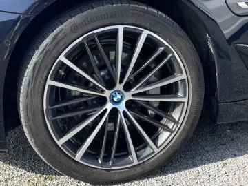 BMW 530e M Sport Leder KomfSitze Belüftung LiveProf