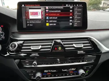 BMW 530e M Sport Leder KomfSitze Belüftung LiveProf