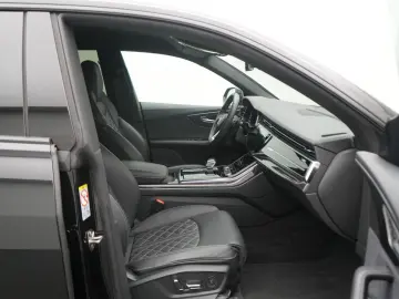 AUDI Q8 competition plus CARBON AHK LUFT RAUTE MATRIX