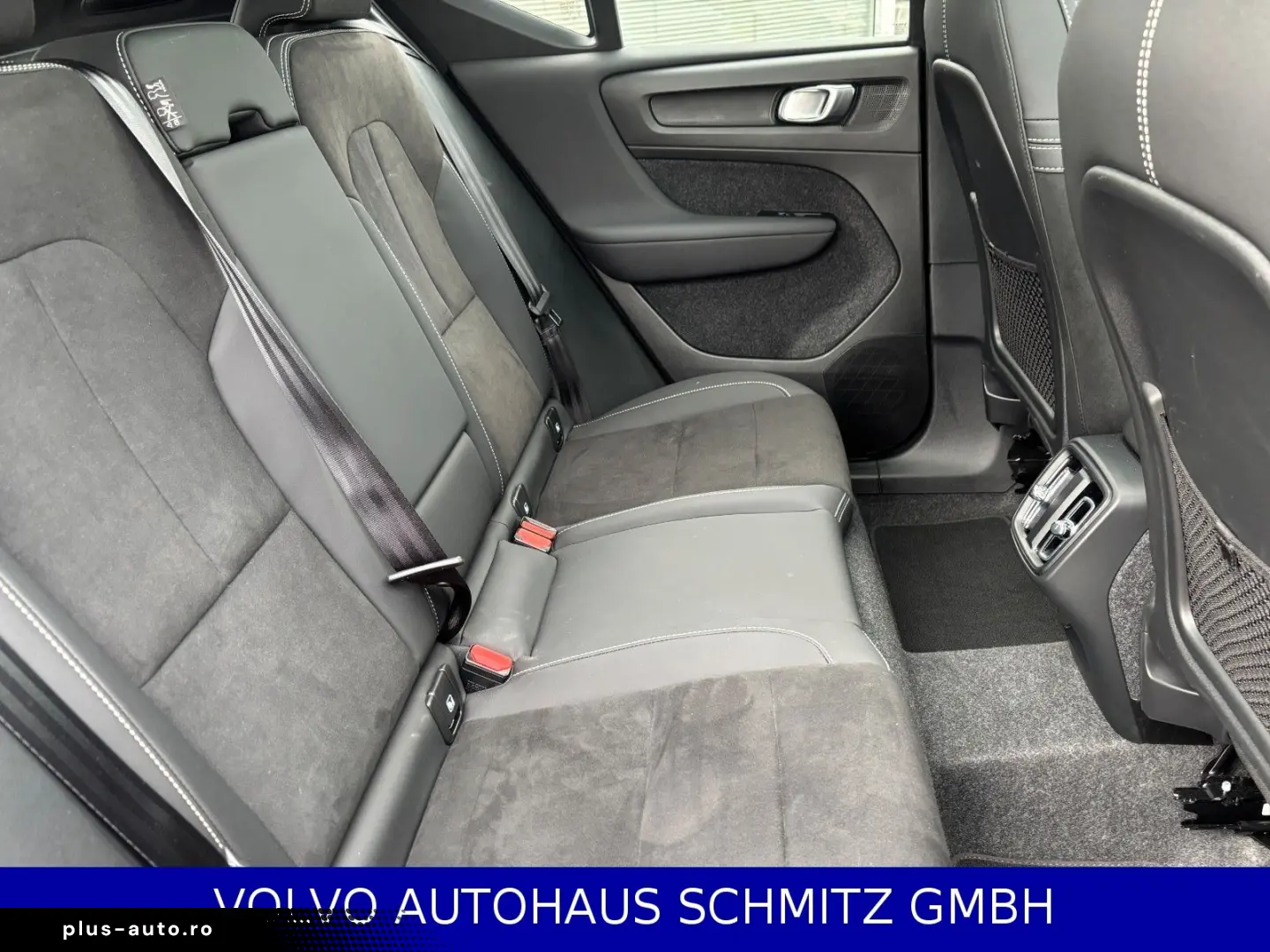 VOLVO XC40 Ultra Black Edition AHK Textil Microtec