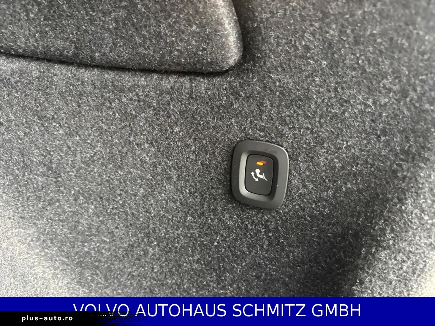 VOLVO XC40 Ultra Black Edition AHK Textil Microtec