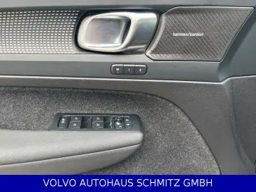 VOLVO XC40 Ultra Black Edition AHK Textil Microtec