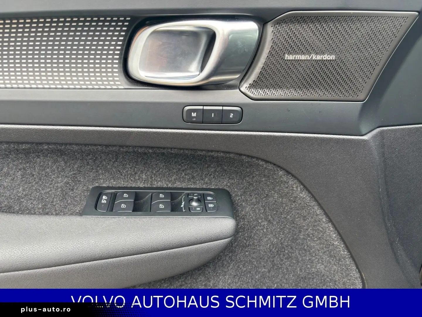 VOLVO XC40 Ultra Black Edition AHK Textil Microtec